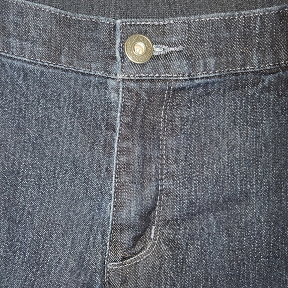 CJ Banks 20 Petite dark wash jeans EUC - Picture 4 of 7